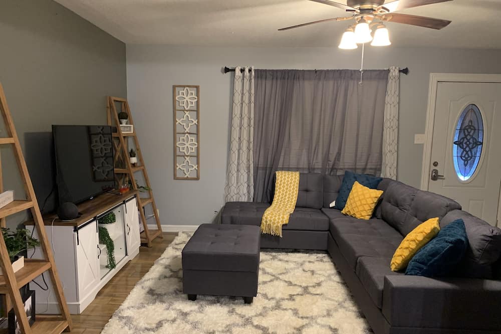Photo of Livingroom in Mercedes