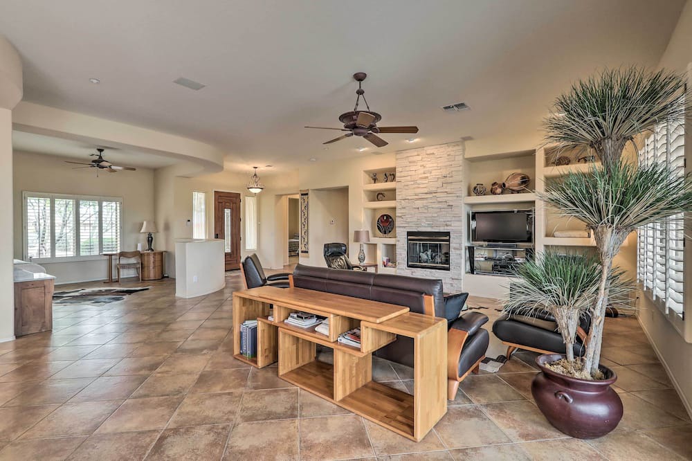 Photo of Livingroom in Anthem Country Club