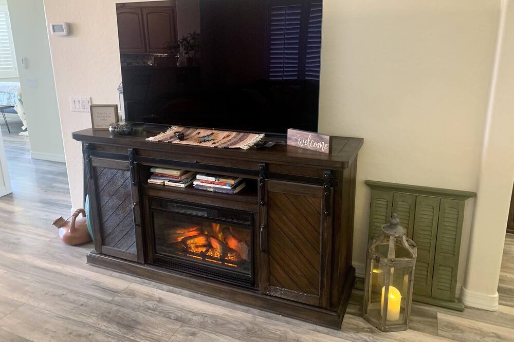 Photo of Livingroom in Gold Canyon