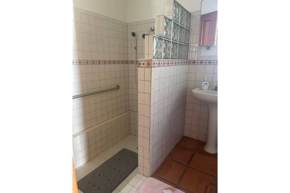 Photo of Bathroom in La Fonda