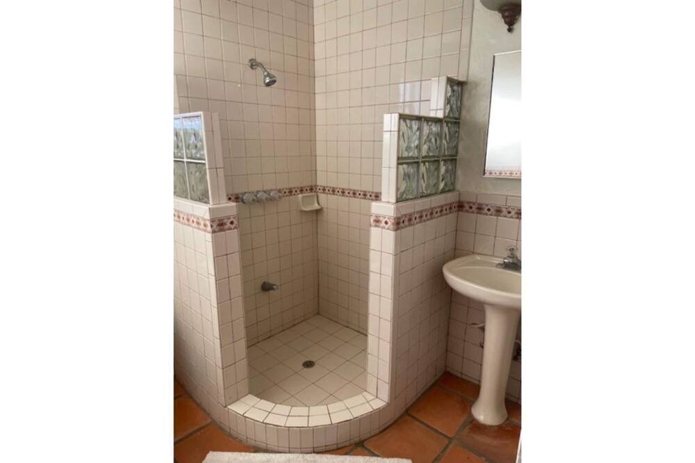 Photo of Bathroom in La Fonda