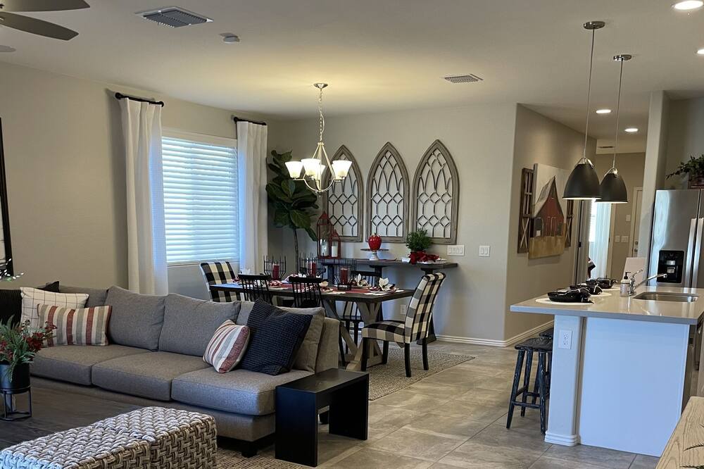 Photo of Livingroom in Tamaron