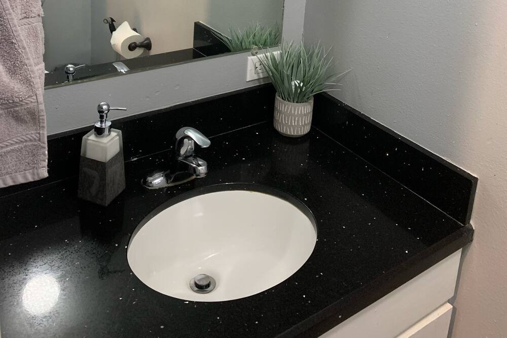 Photo of Bathroom in Olmito