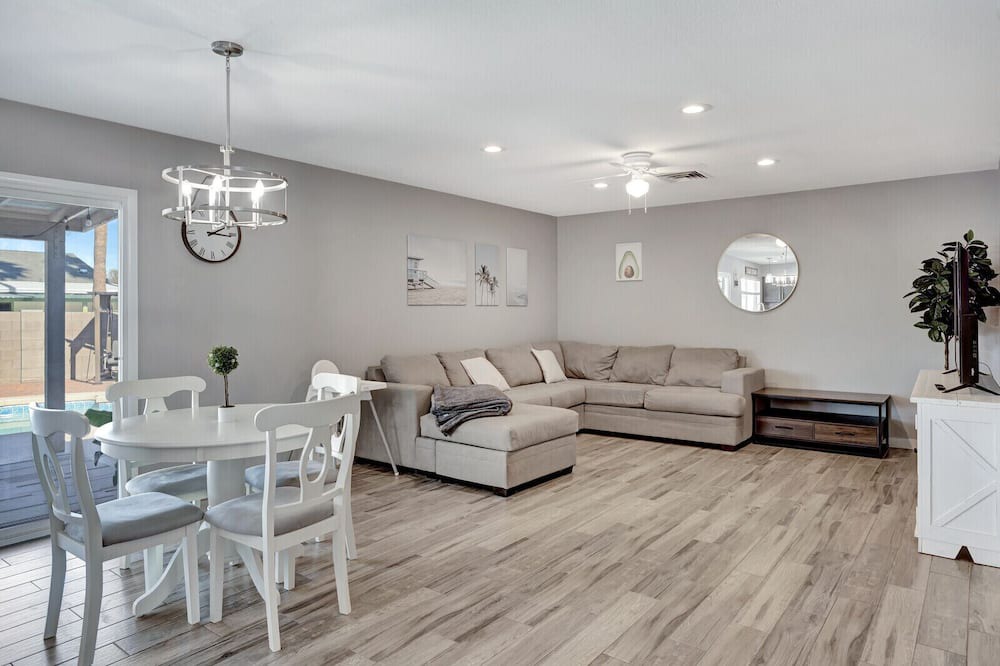 Photo of Bedroom in Dobson Ranch