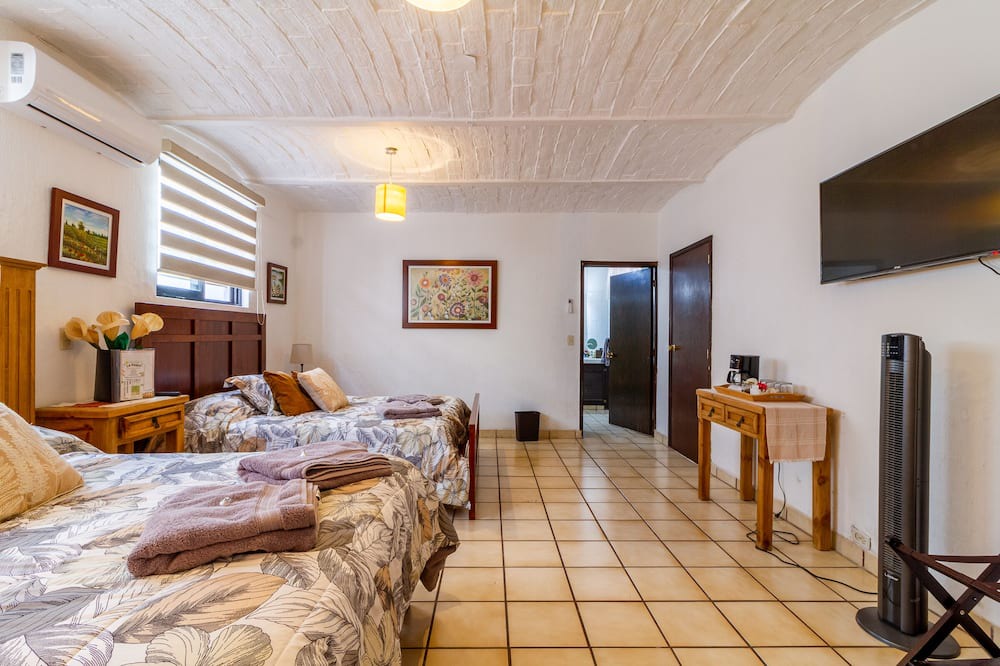 Photo of Bedroom in San Antonio Tlayacapan