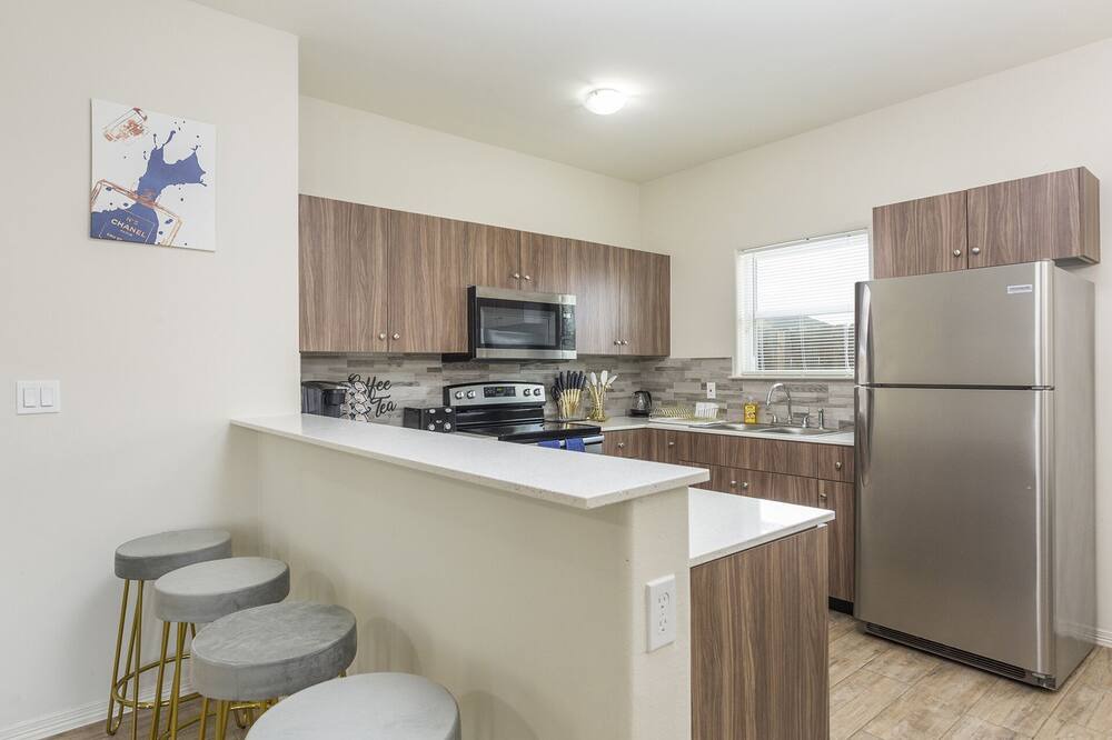 Photo of Kitchen in Edinburg