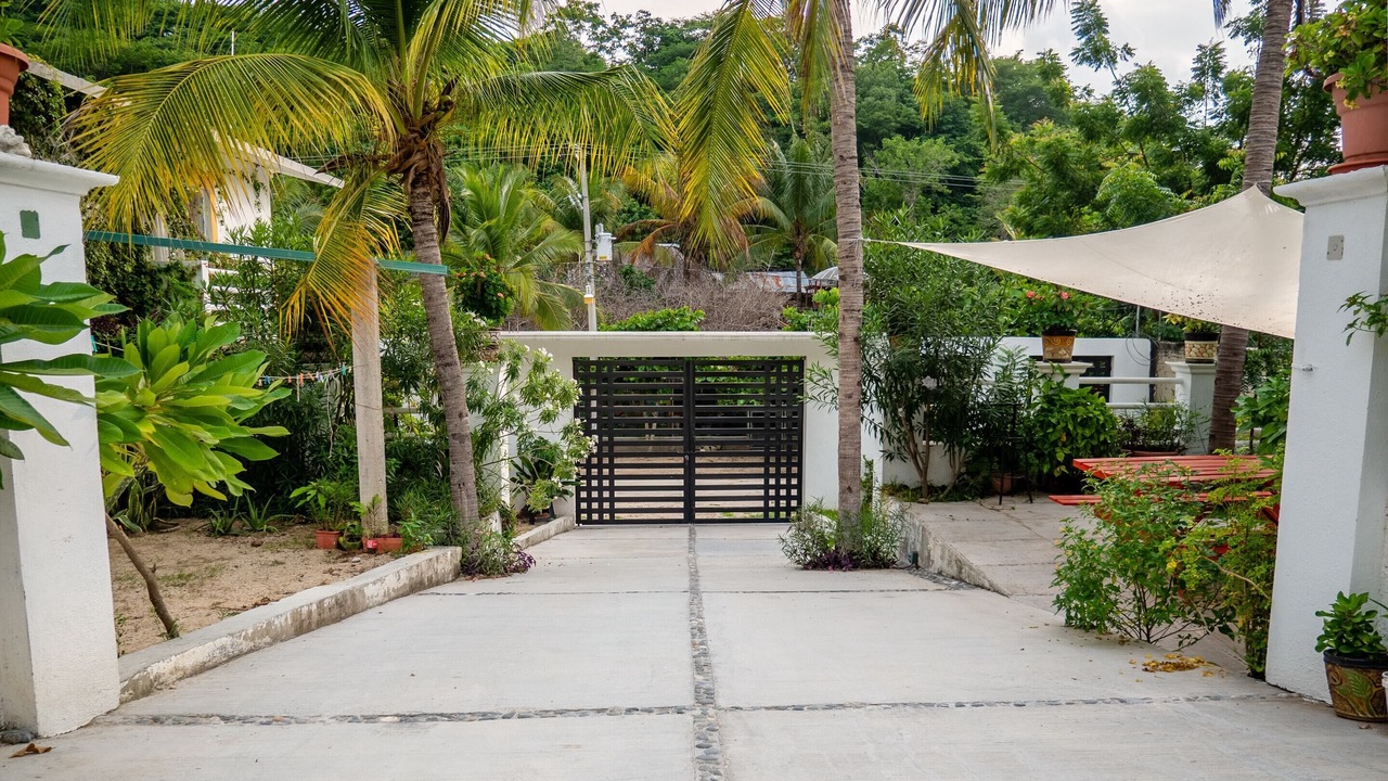 Photo of Others in Santa Maria Huatulco