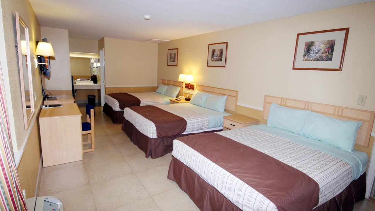Photo of Bedroom in Edinburg