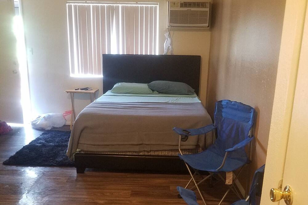 Photo of Bedroom in Maryvale