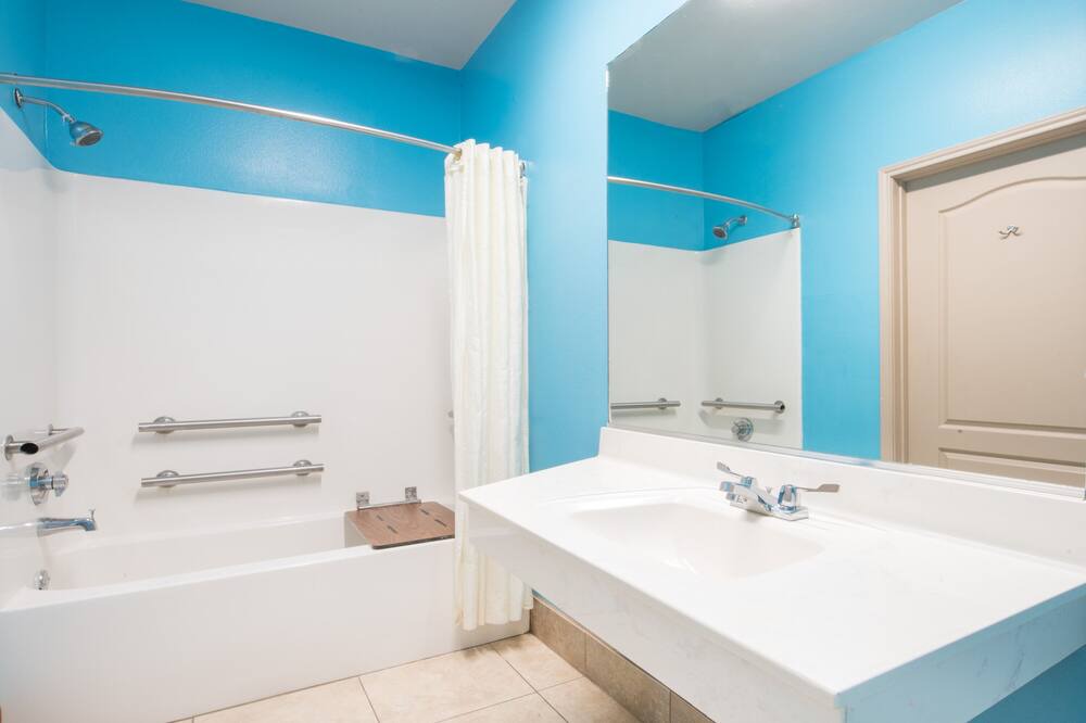 Photo of Bathroom in Edinburg