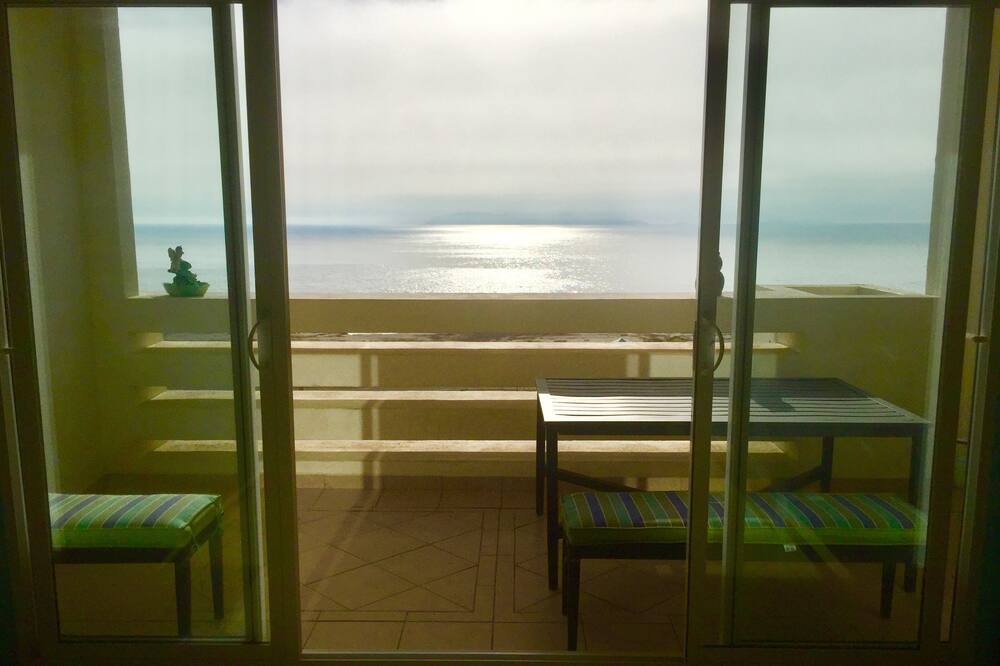 Photo of Patio Balcony in San Antonio del Mar