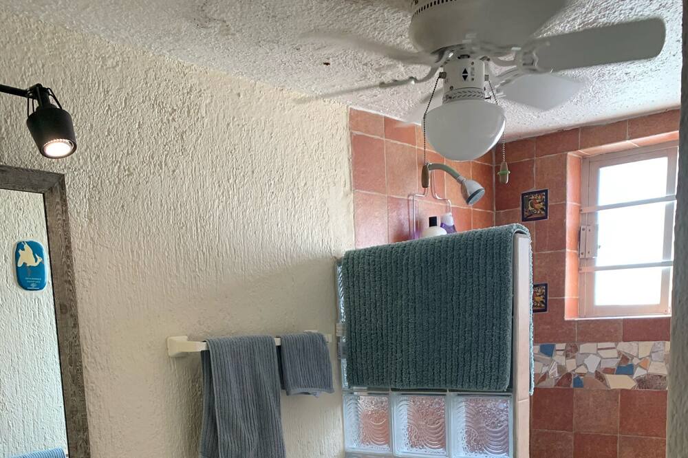 Photo of Bathroom in Fovissste