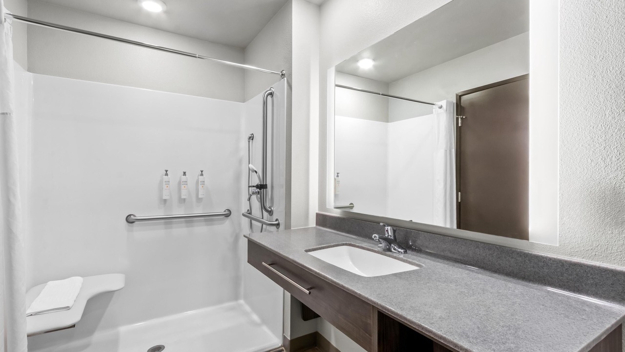 Photo of Bathroom in Avondale