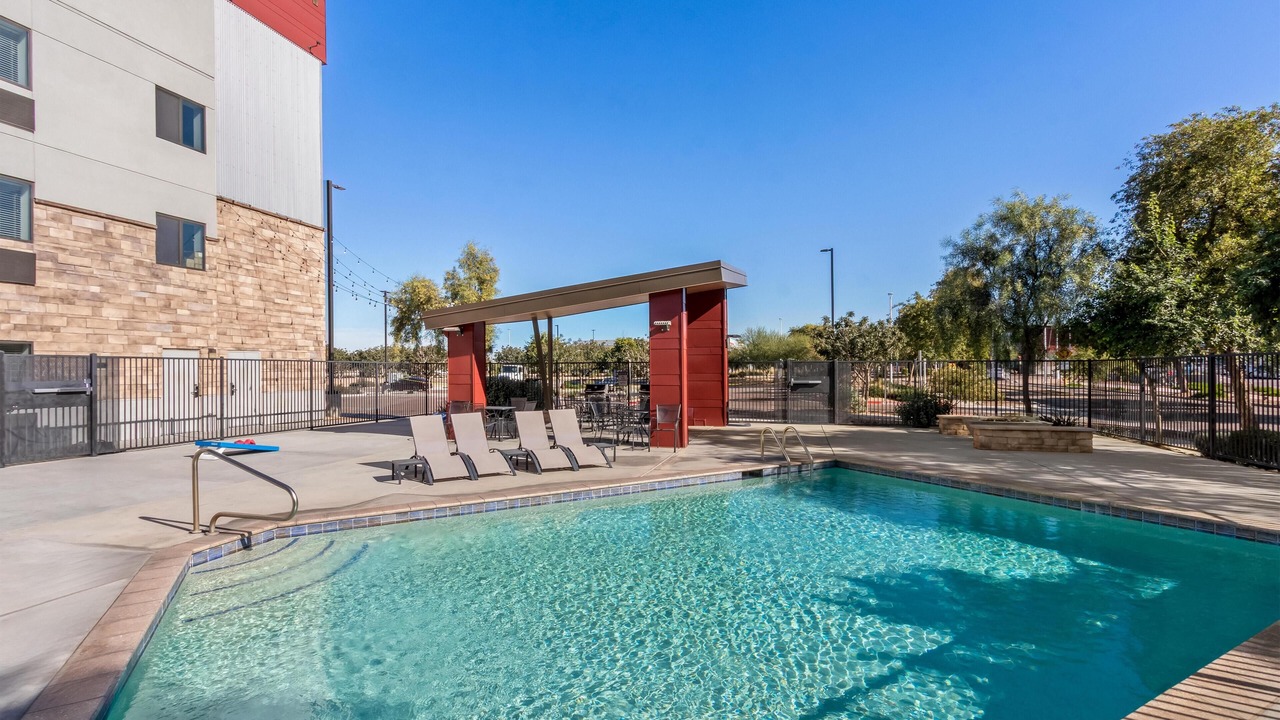 Photo of Outdoor in Avondale