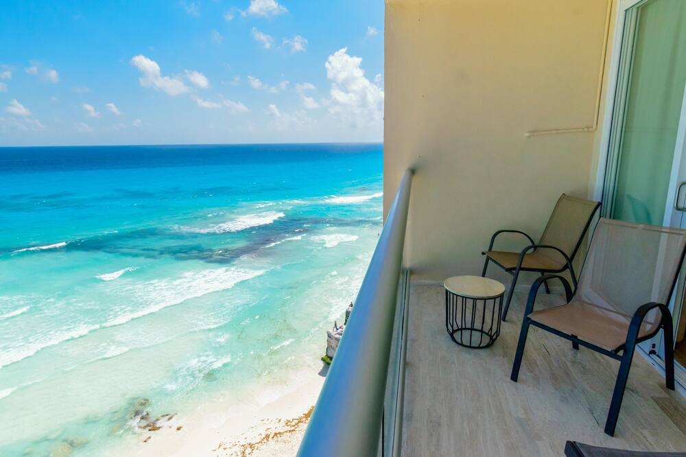 Photo of Patio Balcony in Punta Cancun