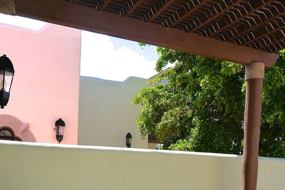 Photo of Patio Balcony in Nopolo