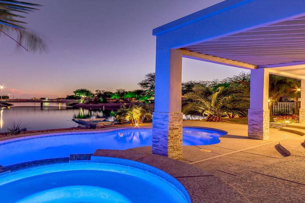 Photo of Outdoor in Arrowhead Lakes