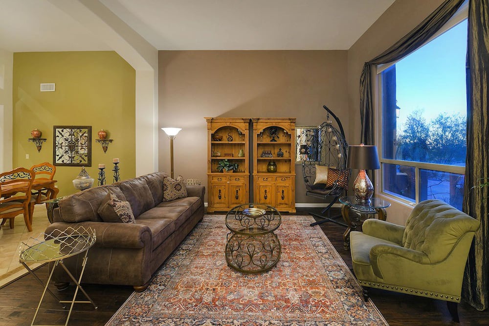 Photo of Livingroom in Tucson