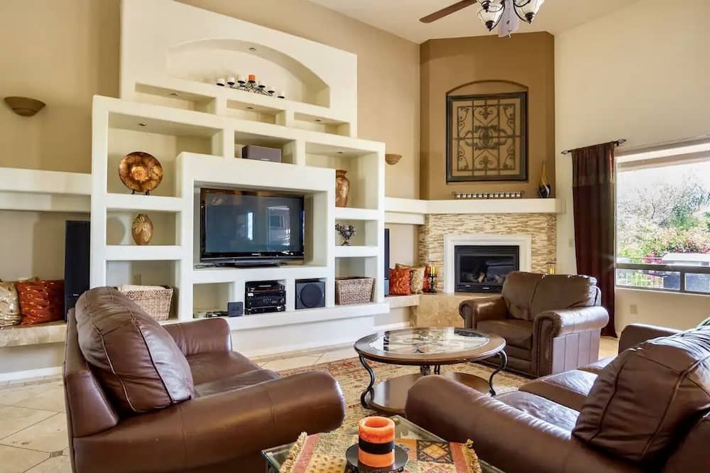 Photo of Livingroom in Tucson