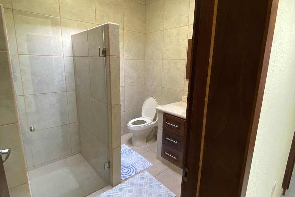 Photo of Bathroom in Riberas del Pilar