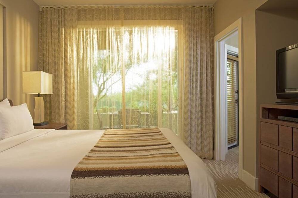 Photo of Bedroom in Desert Ridge