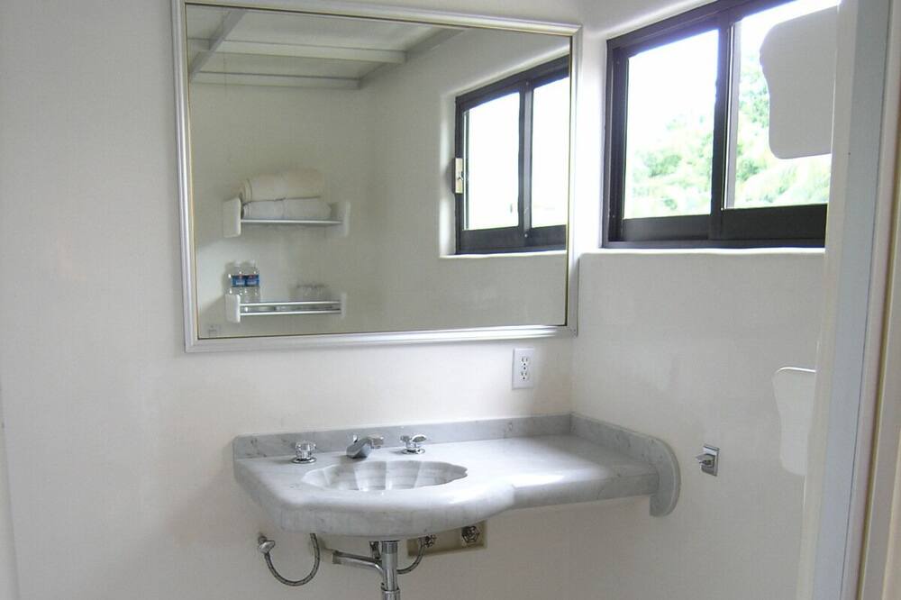 Photo of Bathroom in Club Deportivo