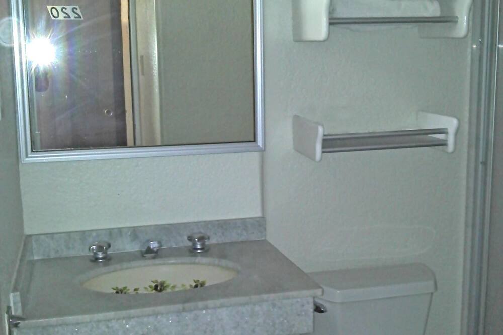 Photo of Bathroom in Club Deportivo