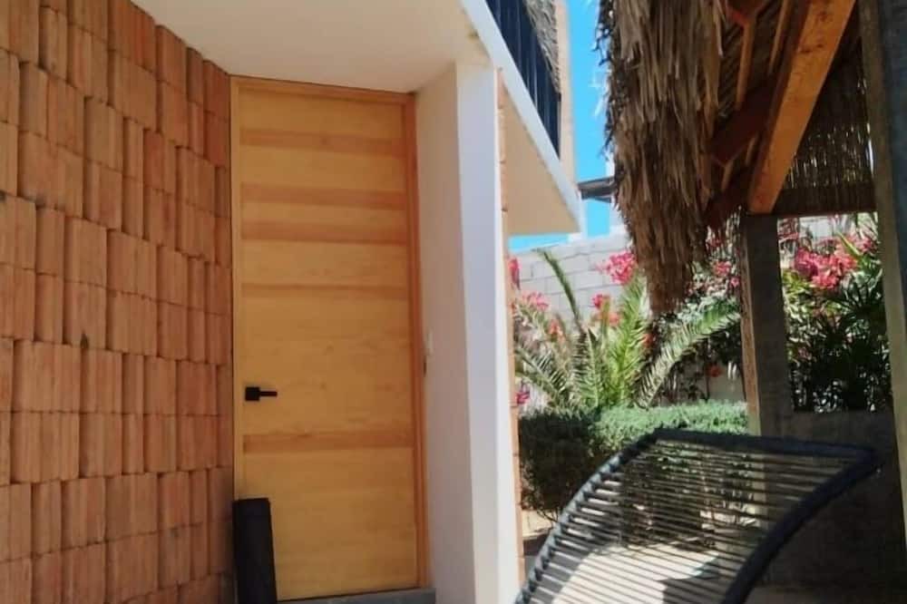 Photo of Patio Balcony in Cerritos