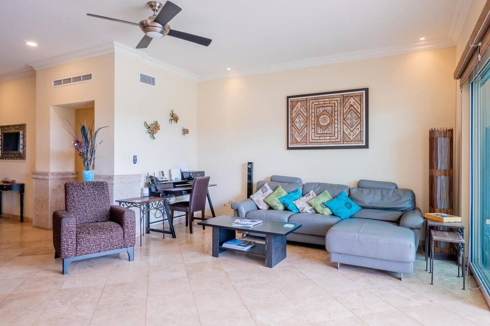 Photo of Livingroom in El Medano Ejidal