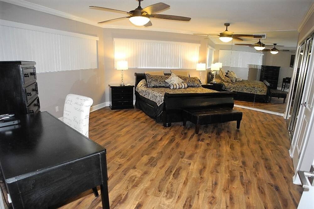 Photo of Bedroom in Moovalya Keys
