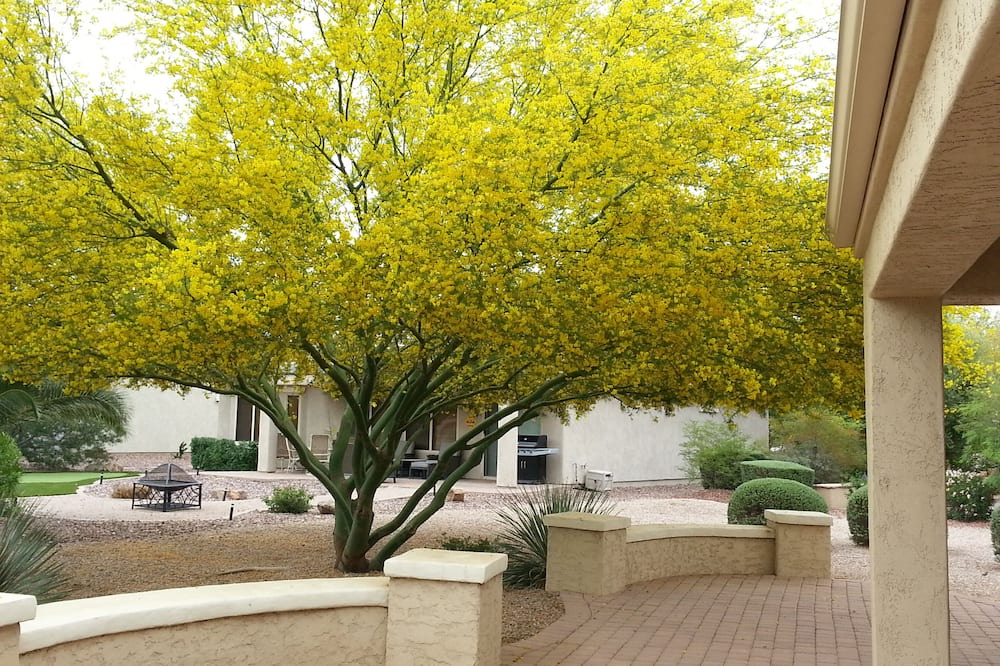 Photo of Outdoor in Anthem at Merrill Ranch