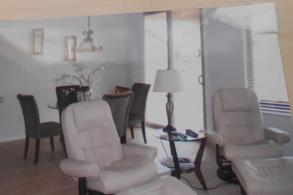 Photo of Bedroom in Anthem at Merrill Ranch