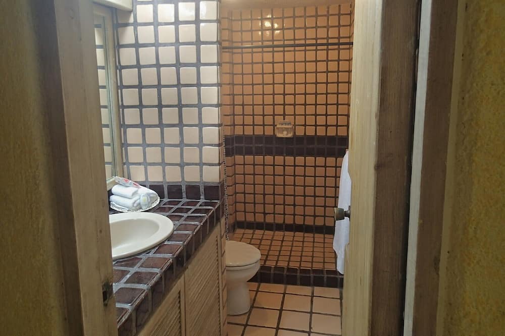 Photo of Bathroom in Marina