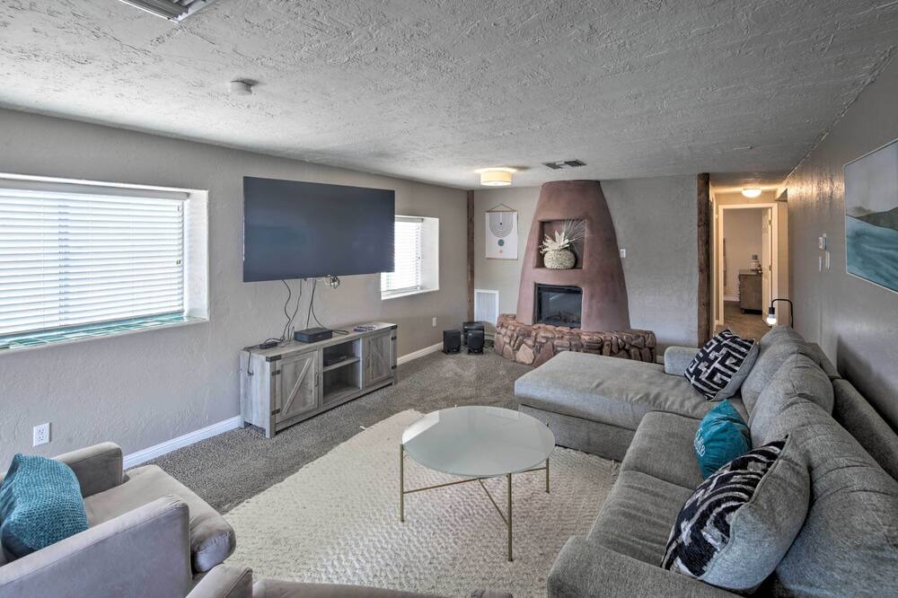 Photo of Bedroom in Desert Hills