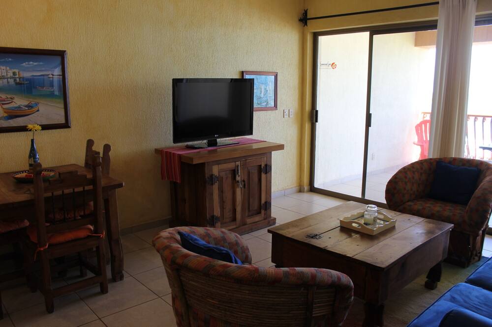 Photo of Livingroom in Sandy Beach