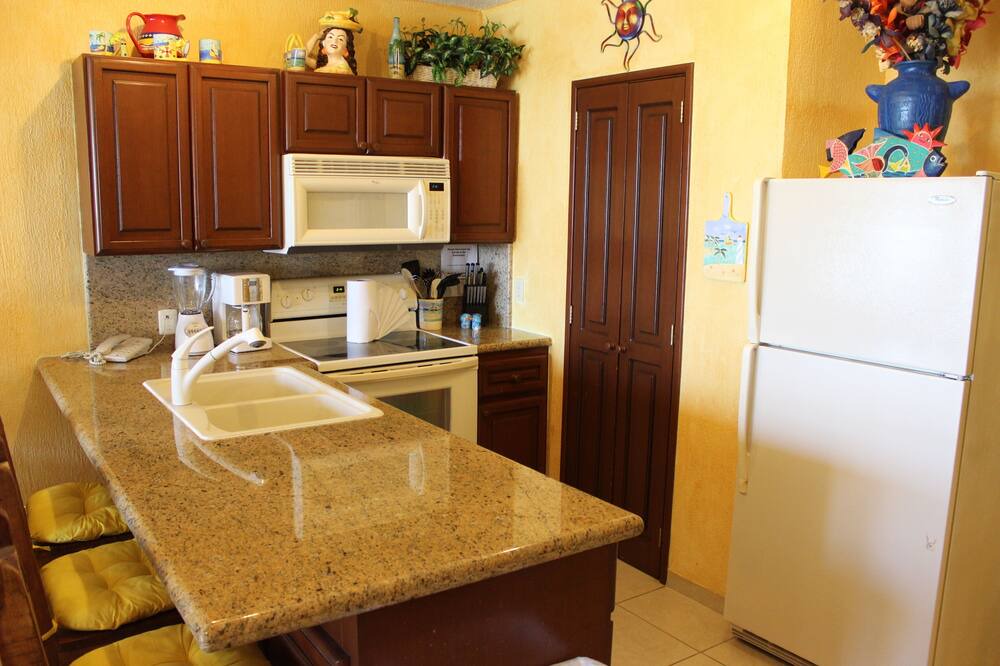 Photo of Kitchen in Sandy Beach