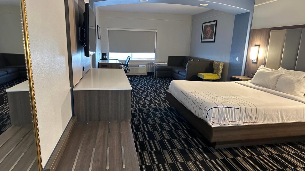 Photo of Bedroom in Alamo