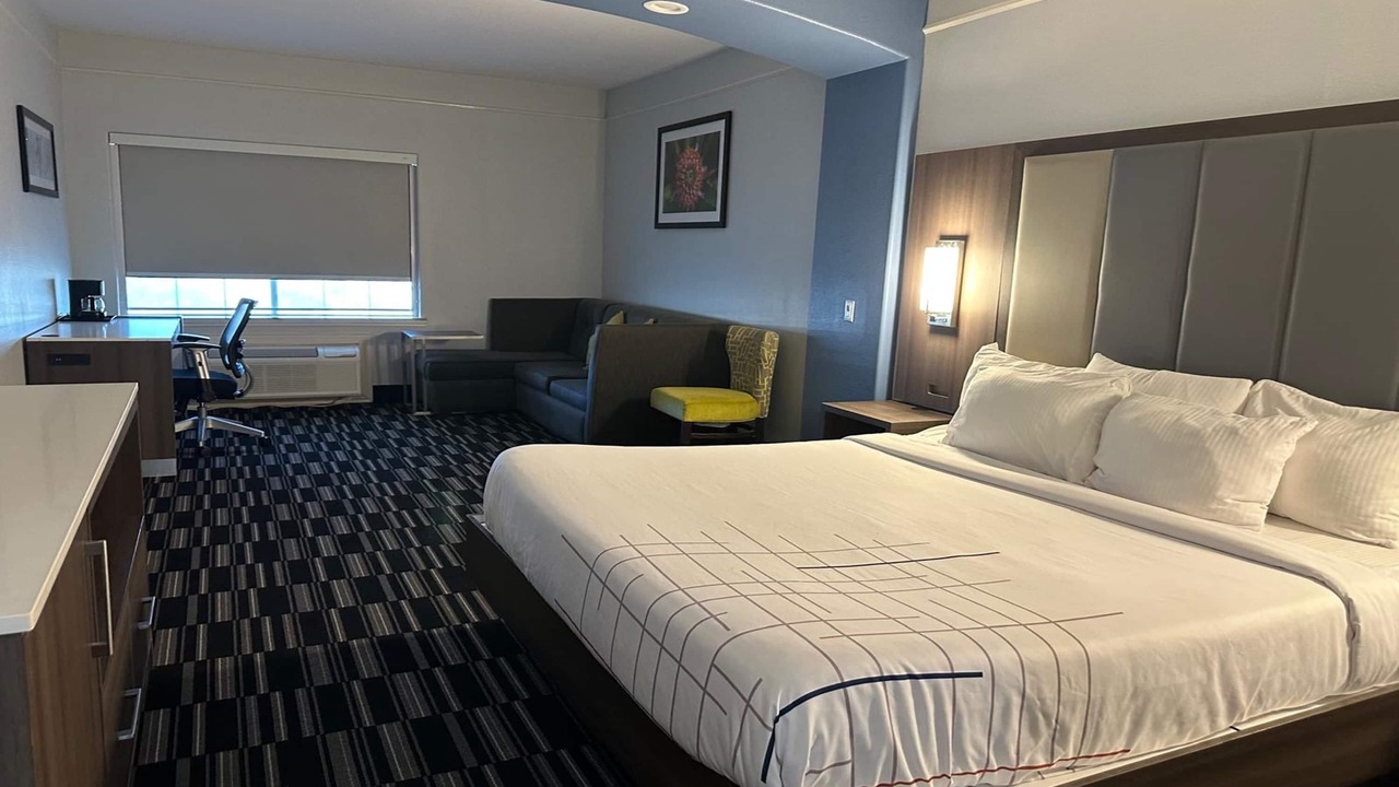 Photo of Bedroom in Alamo