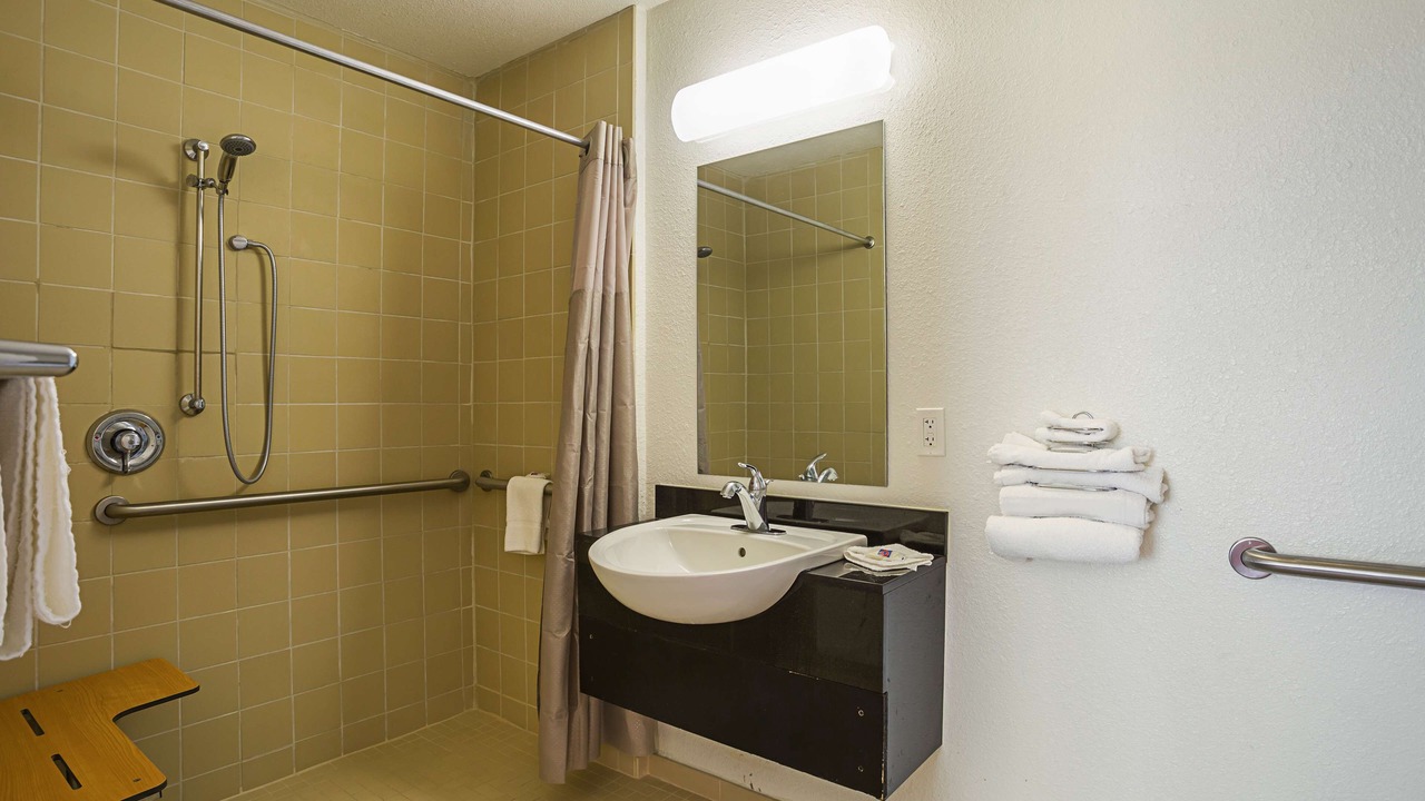 Photo of Bathroom in Yuma