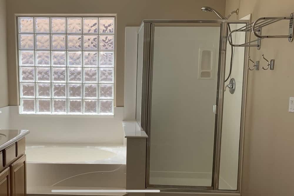 Photo of Bathroom in Estrella Mountain Ranch