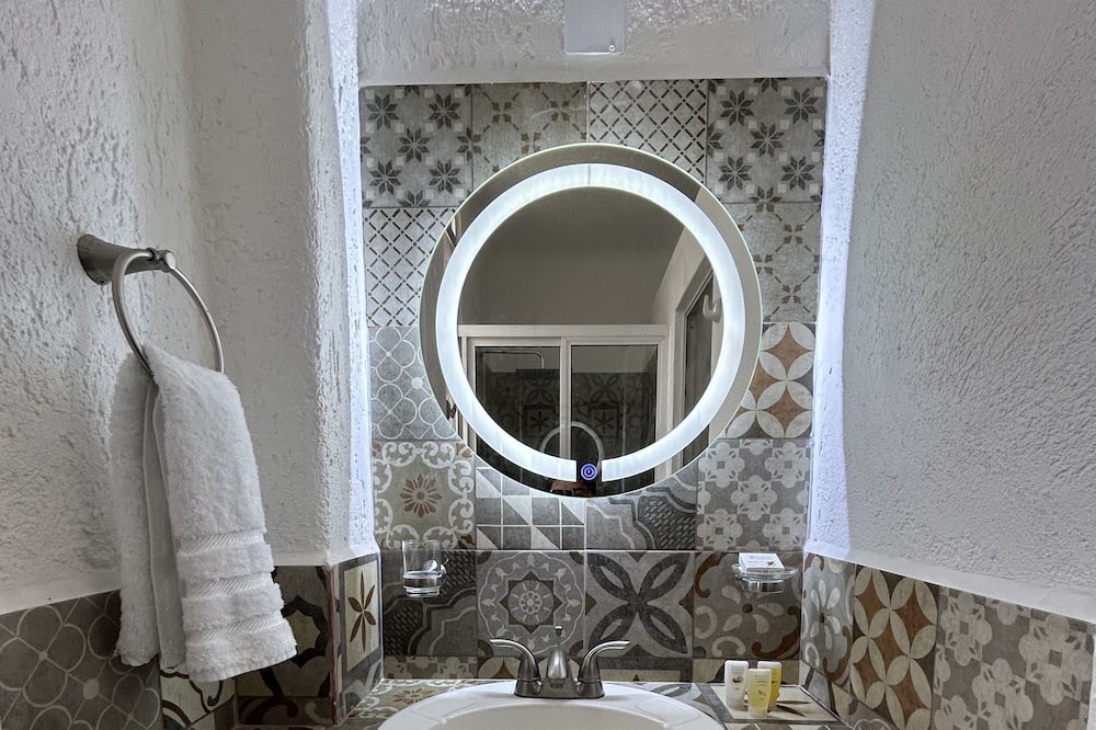 Photo of Bathroom in Club Santiago