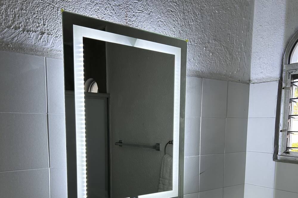 Photo of Bathroom in Club Santiago