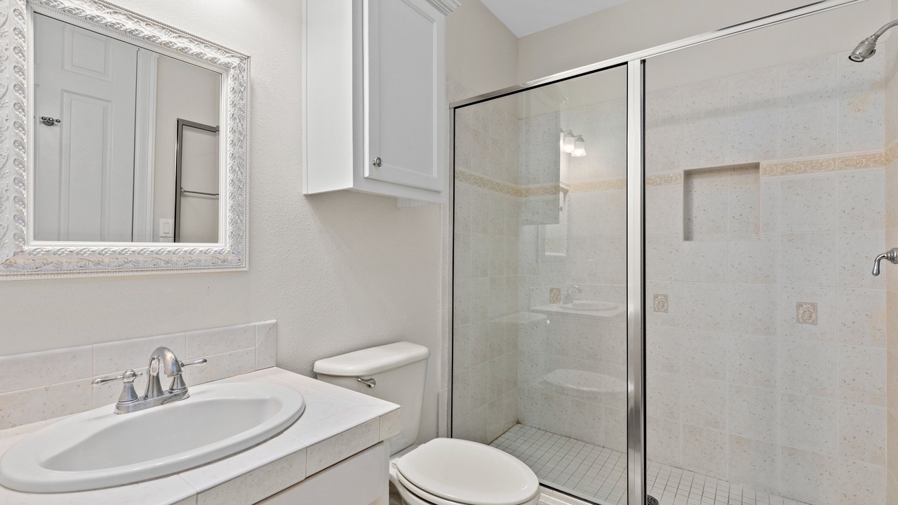 Photo of Bathroom in The Shores