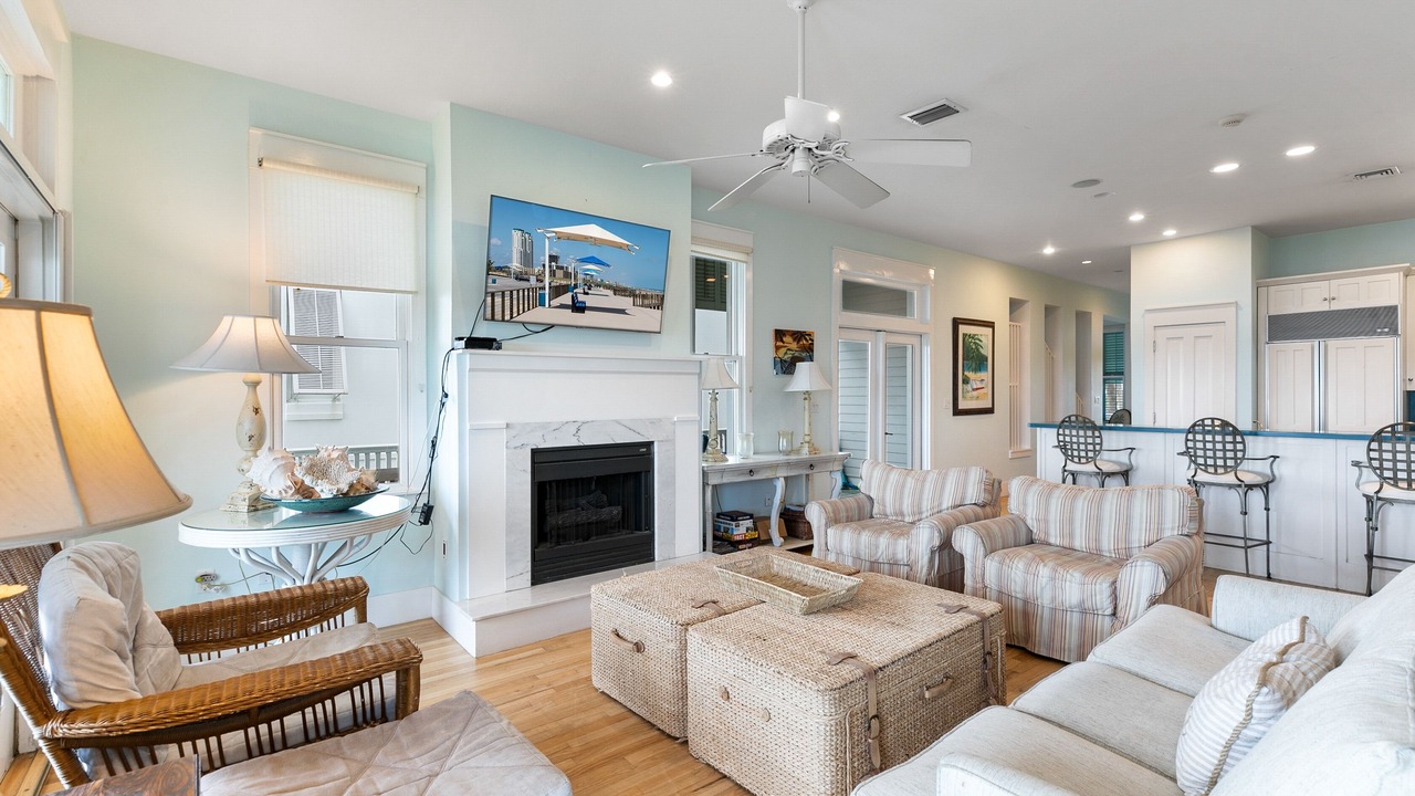 Photo of Livingroom in The Shores