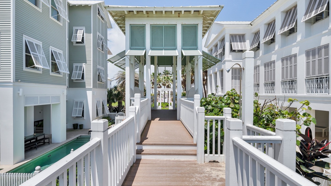 Photo of Outdoor in The Shores