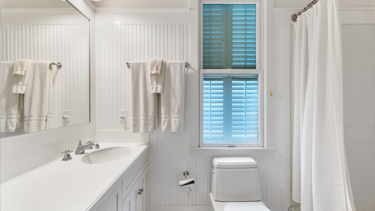 Photo of Bathroom in The Shores