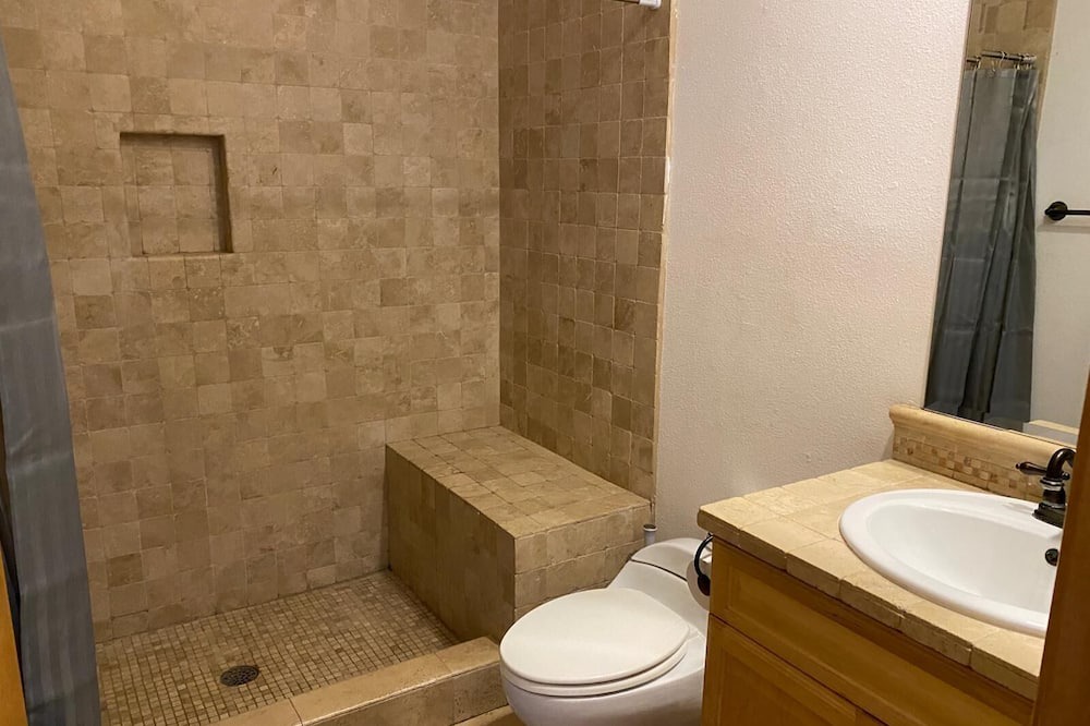 Photo of Bathroom in El Dorado Ranch