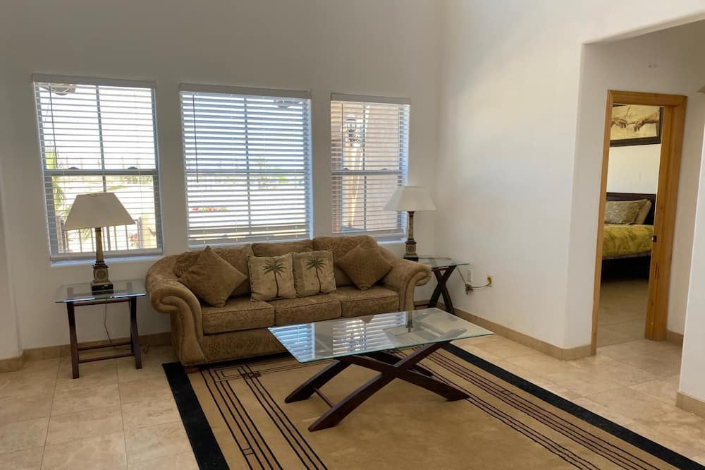 Photo of Livingroom in El Dorado Ranch