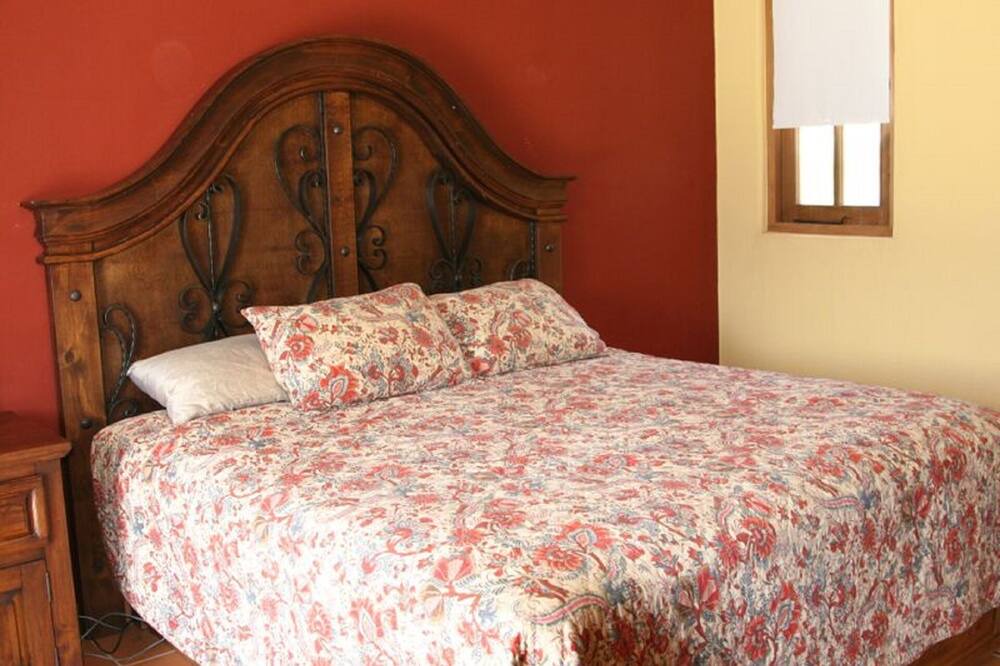 Photo of Bedroom in Nopolo