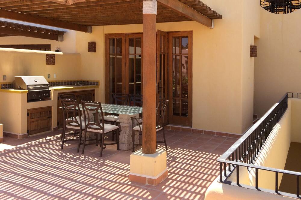 Photo of Outdoor in Nopolo